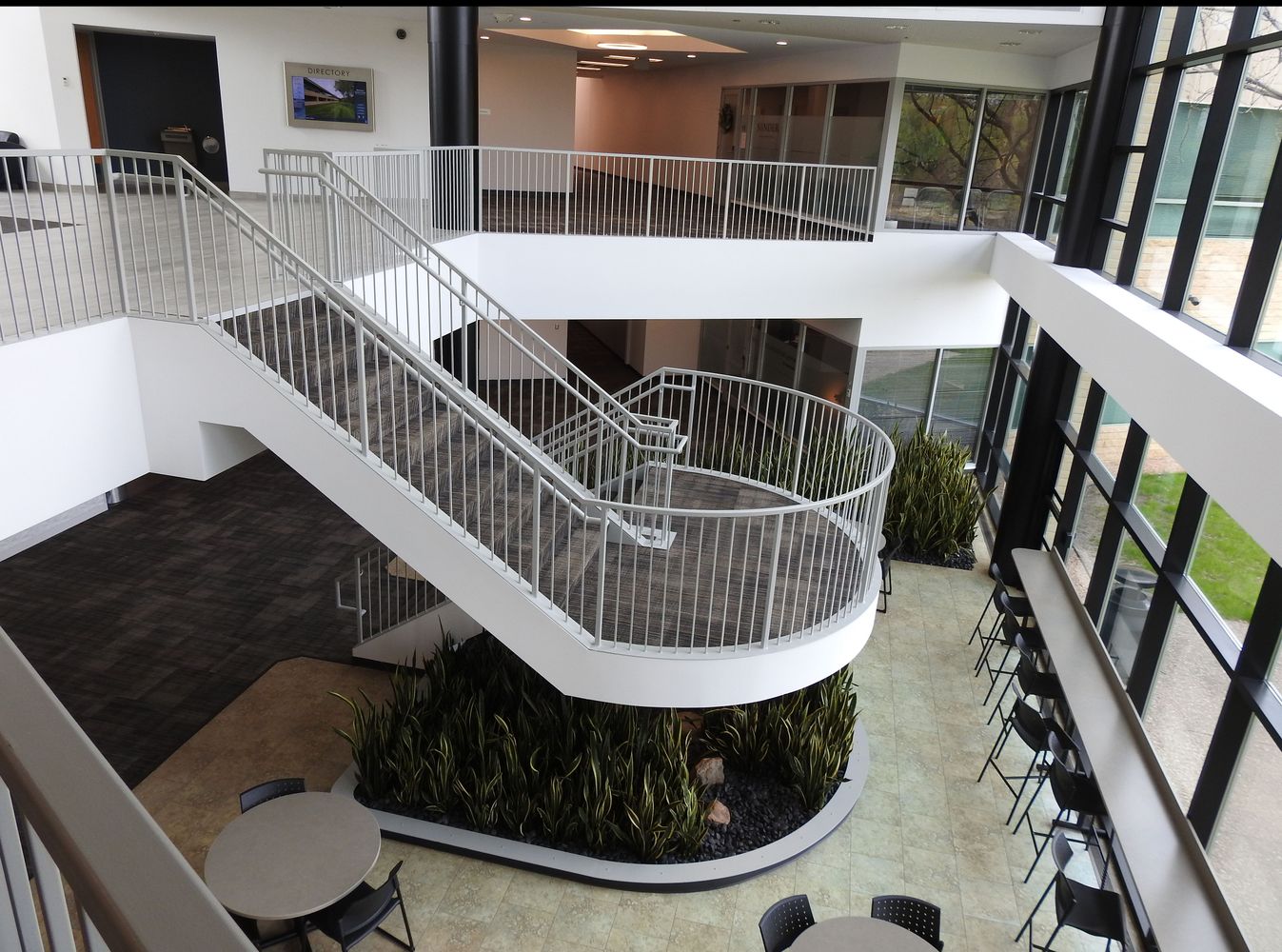 Whitewater Business Center: 12301 Whitewater Dr, Minnetonka, MN 55343